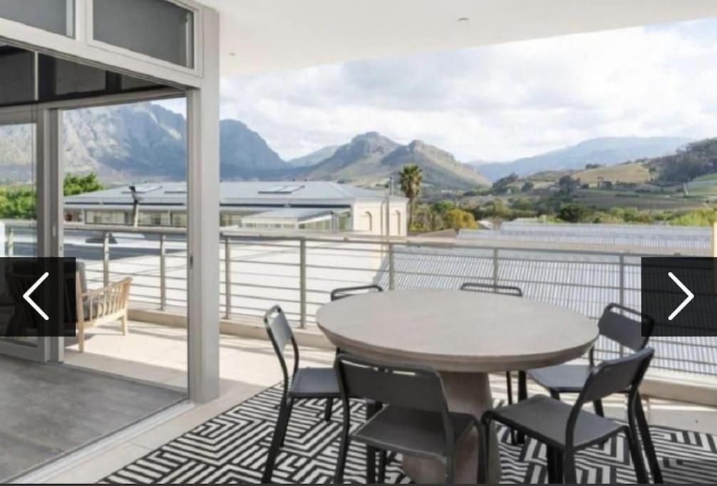 Franschhoek - La Petit Village - Views Exterior foto